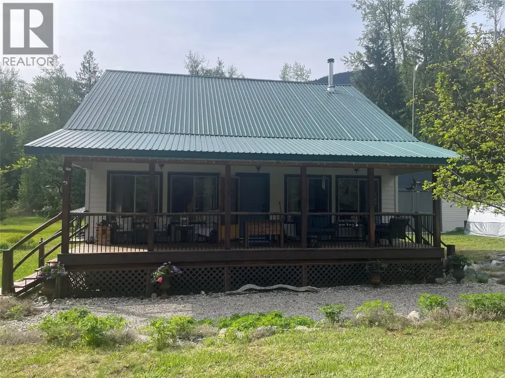 153 Wildwood Road, Summit Lake